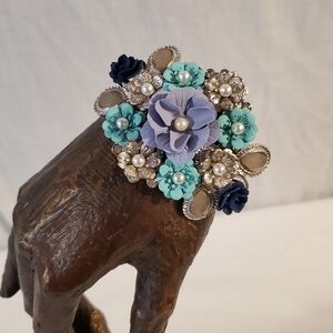 Floral‎ Cuff Bracelet